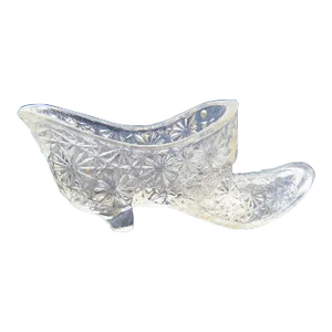 Fenton Glass Crystal Daisy Button Kitten Heel Shoe Slipper Figurine