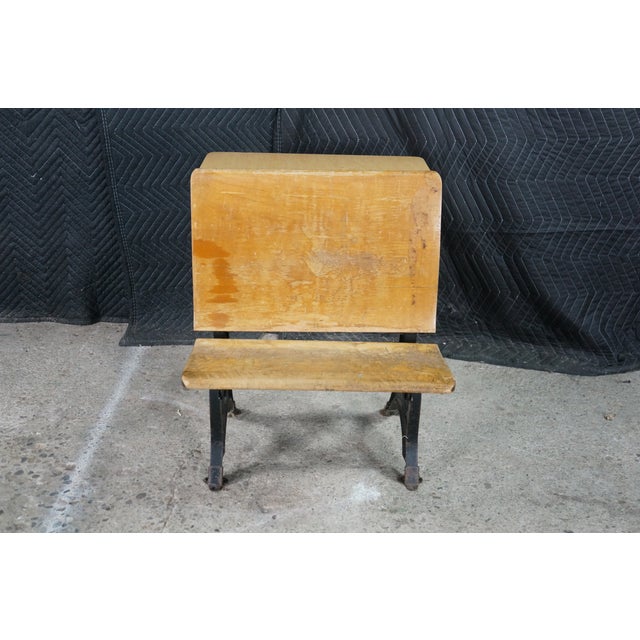 Antique T. Kundtz Co. American Solid Maple Classroom School Desk Cast Iron 1900 For Sale - Image 14 of 18