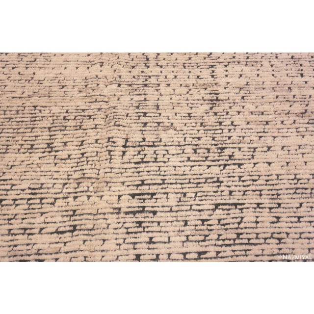 Textile Nazmiyal Collection Speckled Modern Area Rug For Sale - Image 7 of 7