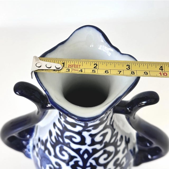 Vintage Chinoiserie Seymour Mann China Blue Porcelain Vase For Sale In Orlando - Image 6 of 8