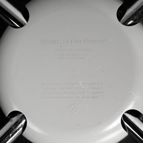 Vintage Chair by Arne Jacobsen for Fritz Hansen, 2000s For Sale - Image 10 of 11