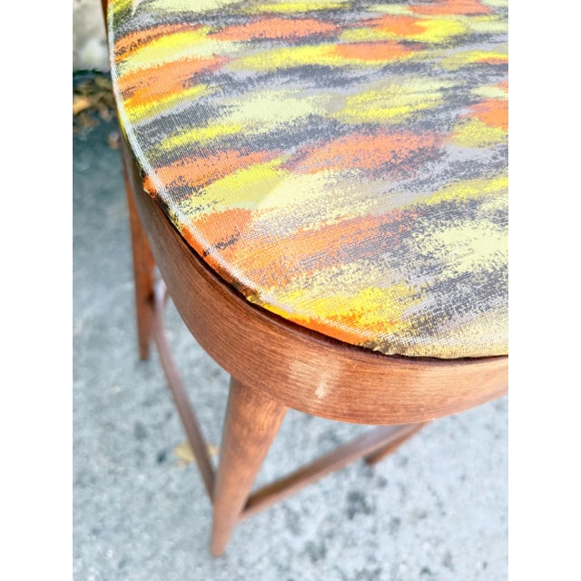 Set of 6 Vintage Mid-Century Bentwood Walnut-Finish Bar Stools, C. 1960s–70s For Sale In New York - Image 6 of 15