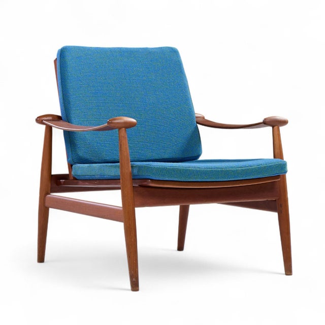 Finn Juhl Finn Juhl Mid Century Danish Teak Spade Lounge Chairs - Pair For Sale - Image 4 of 12
