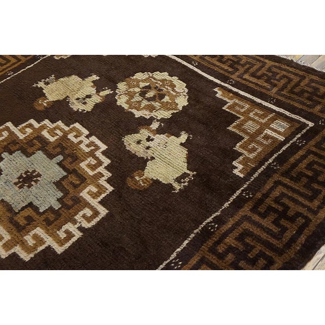 Early 20th Century 1900s Brown Medallion Antique Chinese Mongolian Rug 5' 9''x7' 10'' Handknotted Wool Carpet For Sale - Image 5 of 7