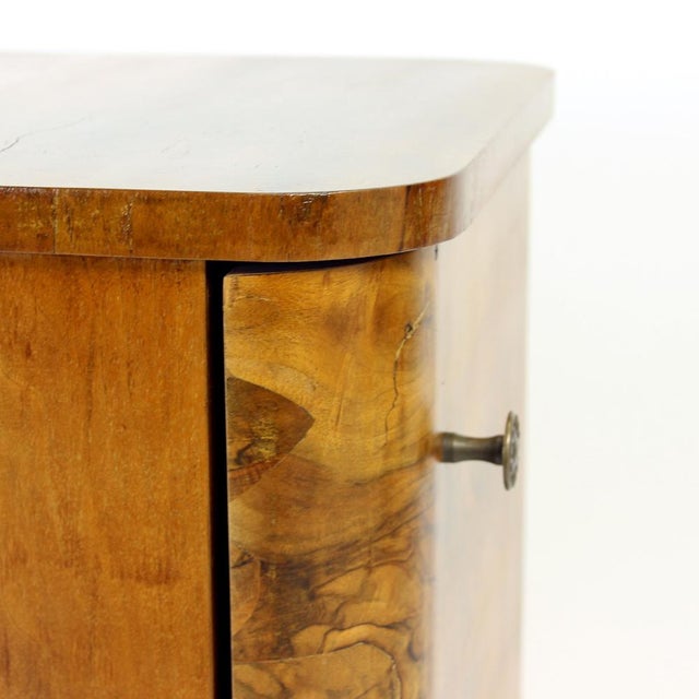 Vintage Art Deco Bedside Tables in Walnut Veneer, Czechoslovakia, 1930s, Set of 2 For Sale - Image 15 of 17