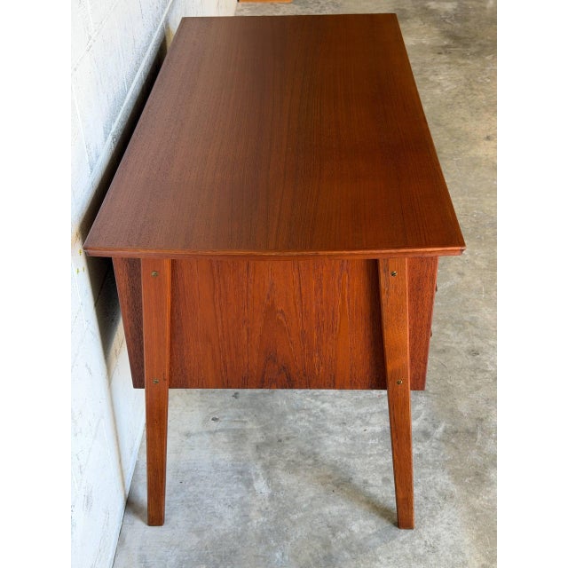 Brown Teak 6-Drawer Executive Writing Desk With Sculpted Handles Vintage Mid-Century Modern 1960s For Sale - Image 8 of 10