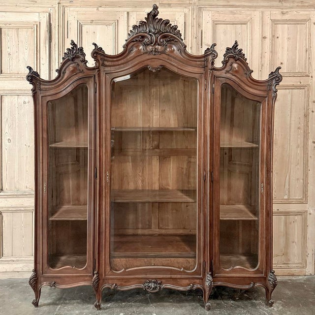 Wood 19th Century Italian Rococo Walnut Three-Door Display Bookcase ~ Armoire For Sale - Image 7 of 18