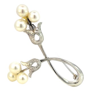 1990s Mikimoto Estate Akoya Pearl Brooch Pin For Sale