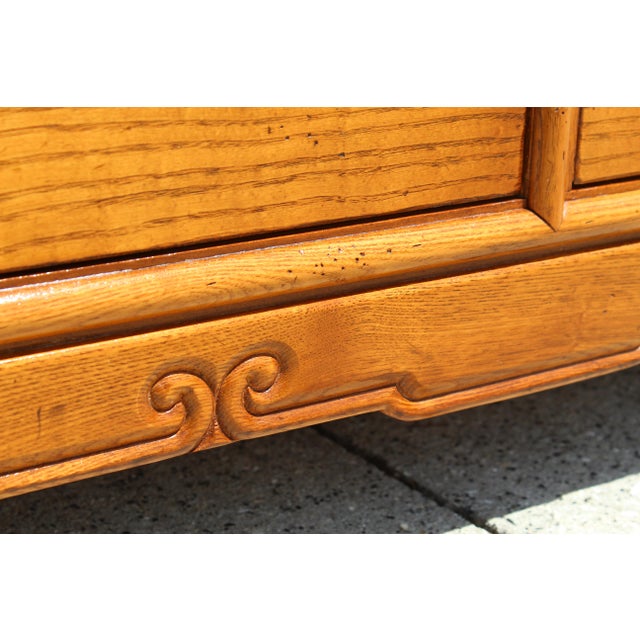 1970s Century Furniture Chin Hua 9-Drawer Dresser by Raymond Sobota – Asian-Inspired Mid-Century Modern Oak Credenza For Sale - Image 17 of 18