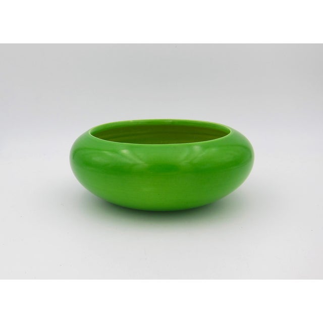 Art Deco An English Art Deco Green Bowl From Bretby Art Pottery For Sale - Image 3 of 8