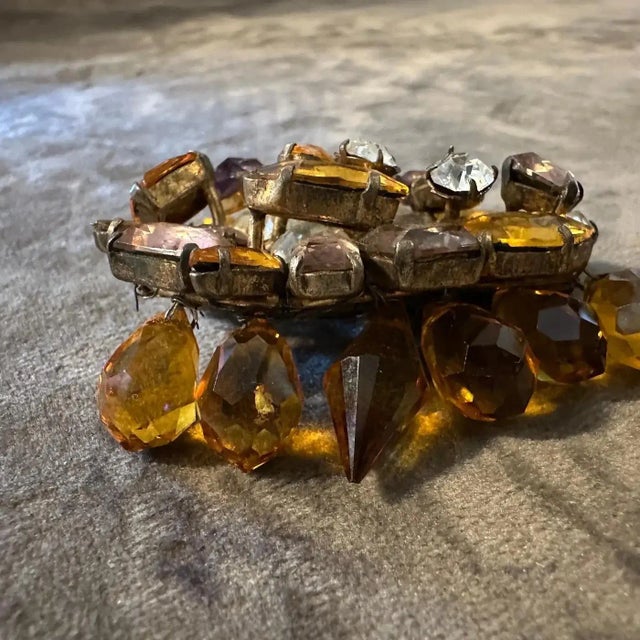 Art Deco 1950s Art Deco Style Vintage Costume Jewelry Italian Brooch For Sale - Image 3 of 9