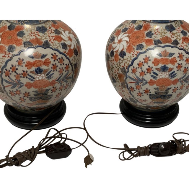 Antique Japanese Imari Porcelain Baluster Vase Table Lamps Late Meiji Taisho - a Pair For Sale - Image 4 of 12