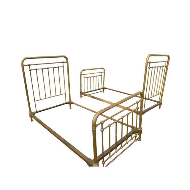 Late 19th Century Whitcomb Metallic Bedstead Co. Heavy Brass Twin Beds - A Pair For Sale - Image 4 of 18