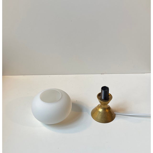 White Scandinavian Modern Table Lamp in Brass and White Glass, 1970s For Sale - Image 8 of 9