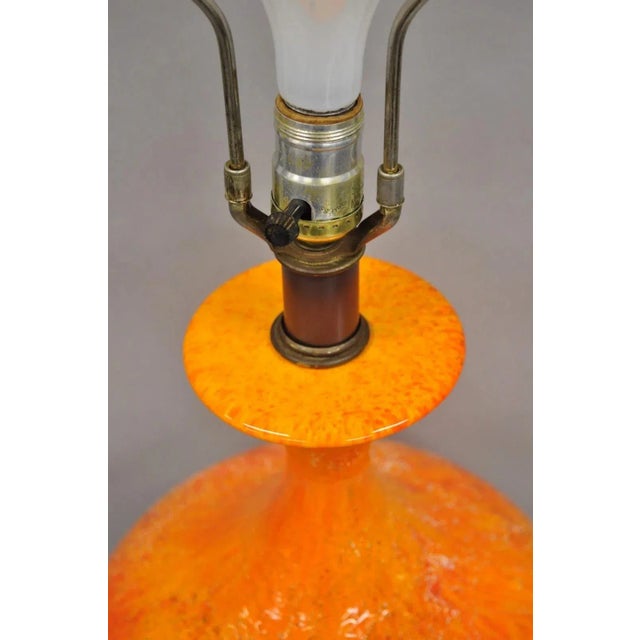 Vintage Mid Century Modern Orange Lava Glazed Bulbous Ceramic Pottery Table Lamp For Sale - Image 4 of 12