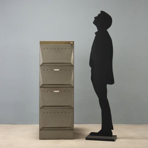 Filing cabinet from the 'Synthesis' series designed by Ettore Sottsass for Olivetti in the 1960s. Featuring four grey...