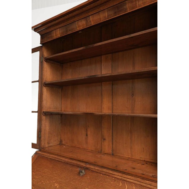 Antique English Oak Bookcase with Upright and Original Glass, 1700s For Sale - Image 11 of 17
