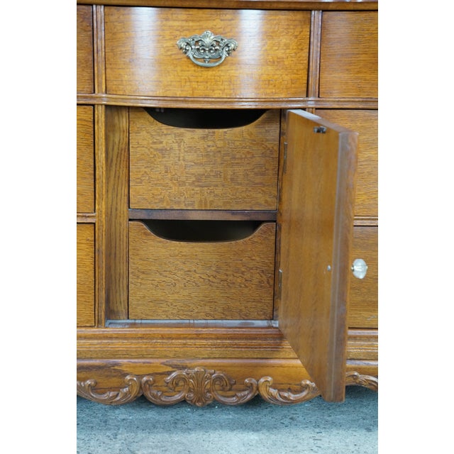 Late 20th Century Lexington Victorian Sampler Collection Oak 391 Spindle Mirror Dresser Chest For Sale - Image 11 of 18