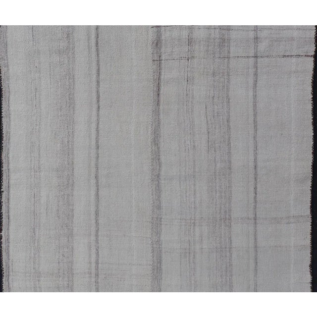 Mid 20th Century Stripe Design Turkish Vintage Kilim Rug in Shades of Ivory Cream and Taupe For Sale In Atlanta - Image 6 of 12
