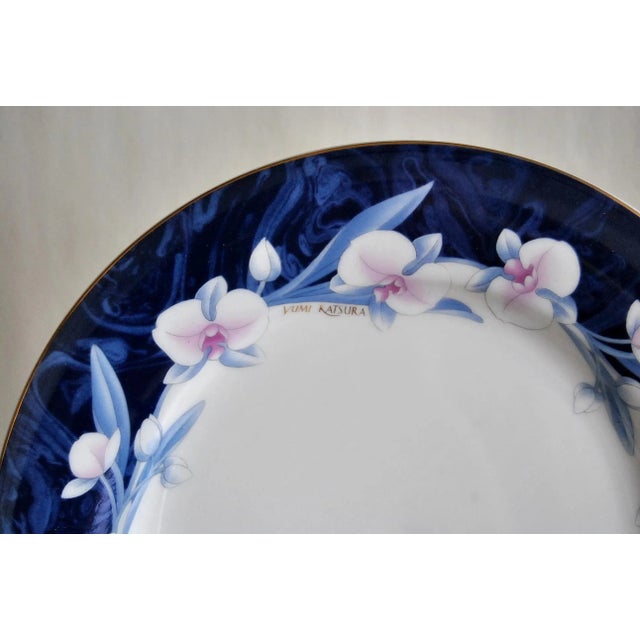 Cobalt Blue White Porcelain Decorative Plate With Orchids French Colonial Signed Yumi Katsura For Sale In Salt Lake City - Image 6 of 10
