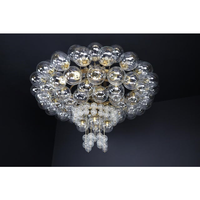 Grande Hotel Chandelier with Brass Fixture and Hand-Blown Glass Globes, 1960s For Sale - Image 16 of 18