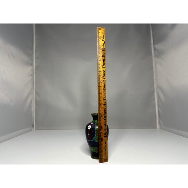 Antique Japanese Cloisonne Vase: Meiji Period Floral Enamel For Sale - Image 9 of 10