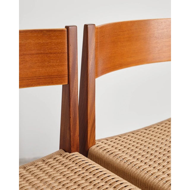 Pia Dining Chairs in Walnut and Teak by Poul Cadovius, Denmark, 1950s, Set of 12 For Sale - Image 15 of 18