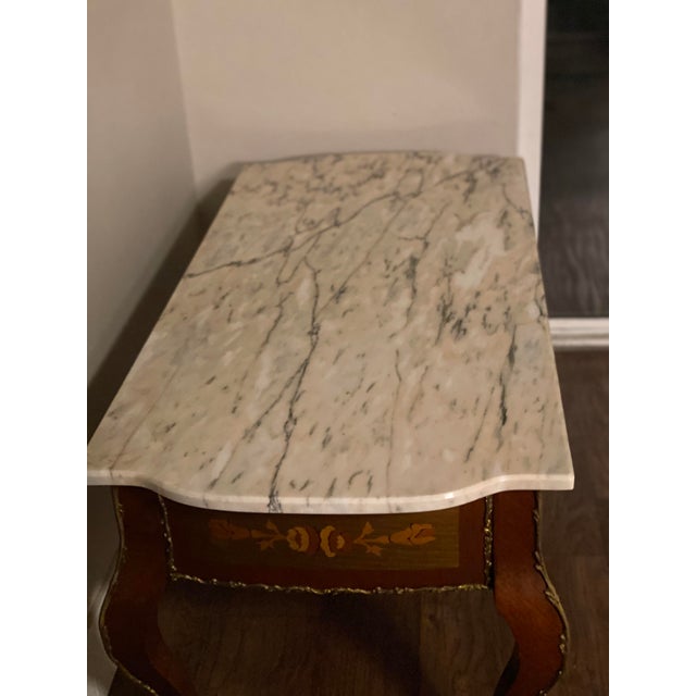 Traditional 1920s Traditional Cherry Wood and Marble Coffee Table For Sale - Image 3 of 6