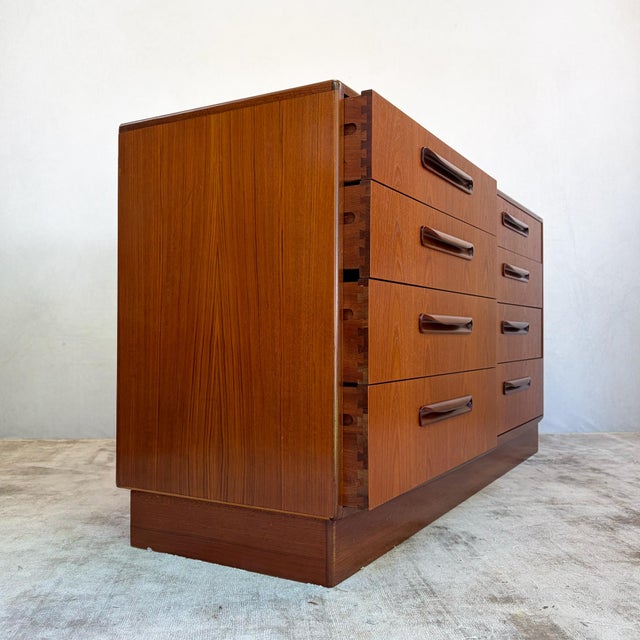 Wood Teak Fresco Double Chest of Drawers by Victor Wilkins for G-Plan, 1960s For Sale - Image 7 of 11