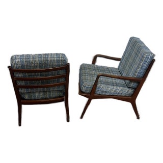 Mid 20th Century Lounge Chairs Attributed to Carlo de Carli - A Pair For Sale