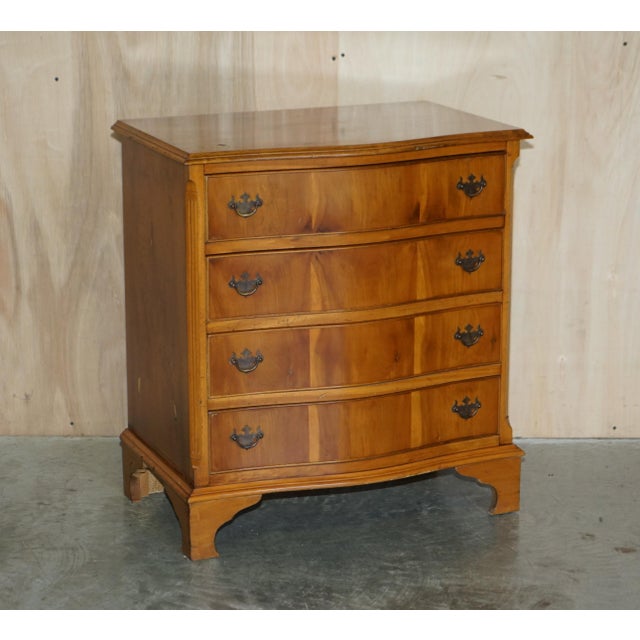 We are delighted to offer for sale this lovely pair of larger than normal Burr & Burl yew wood bedside / side table sized...