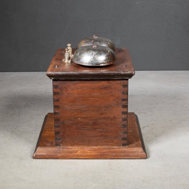 19th C. San Francisco "Pac Tel" Telephone Extension Ringer Box c.1890 For Sale In San Francisco - Image 6 of 9