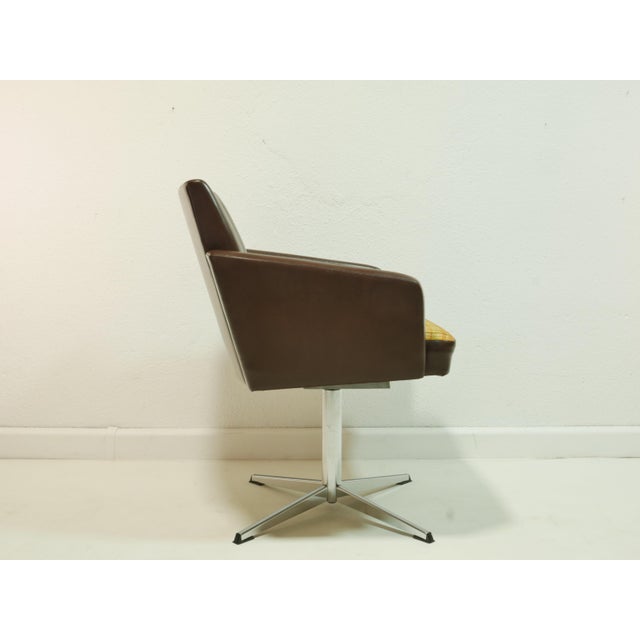 1970s Mid-Century Swivel Armchair, 1970s For Sale - Image 5 of 13