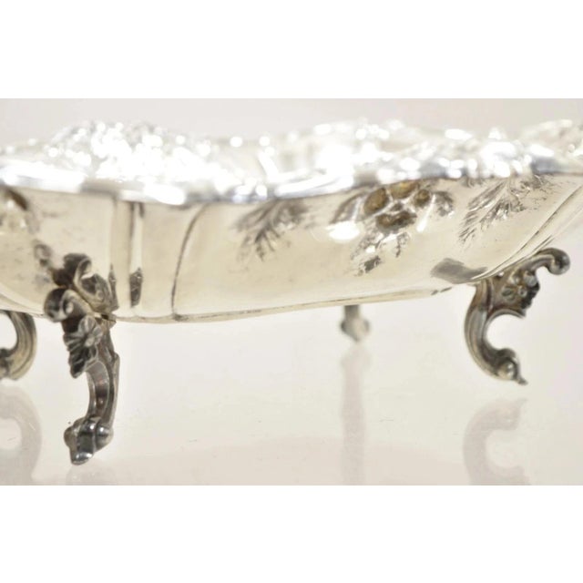 Vintage English Victorian Flower Rose Repousse Silver Plated Footed Oval Dish For Sale - Image 4 of 10