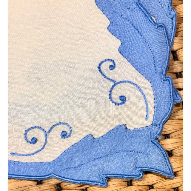 Cornflower Blue Vintage Cornflower Blue Embroidered French Linen Placemat and Dinner Napkin Set- 8 Pieces For Sale - Image 8 of 10
