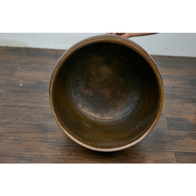 Mid-Century Modern Mid-Century English Copper Planter with Paw Feet - Arts and Crafts Style For Sale - Image 3 of 12