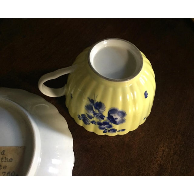 Yellow Antique 18th Century English Bristol Worcester Porcelain Teacup & Saucer Set- 2 Pieces For Sale - Image 8 of 13