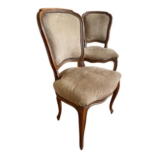 Pair of Early 20th Century French Walnut Carved Side Chairs C.1900 For Sale