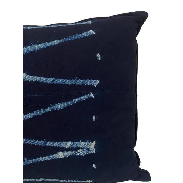 Indigo/baule Cloth Cushion For Sale - Image 3 of 4