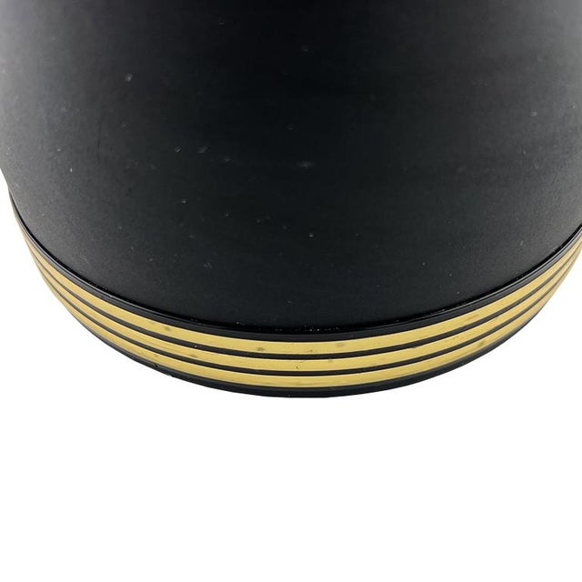 Vintage Black & Gold Ice Bucket – Mid-Century Modern Barware For Sale In Oklahoma City - Image 6 of 10