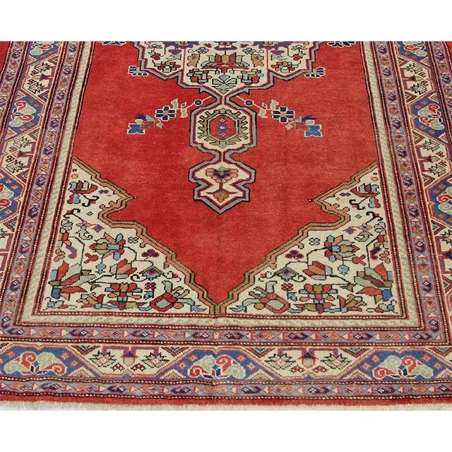 1960s Persian Tabriz Area Rug 4’1″ X 7’0″ For Sale In Dallas - Image 6 of 12
