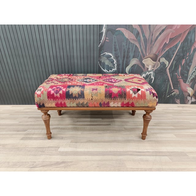 Details SIZE: 18"D x 36"W x 18"H (with legs) – 45D x 90W x 45H cm TYPE: Handmade Ottoman Bench CONDITION: is good....