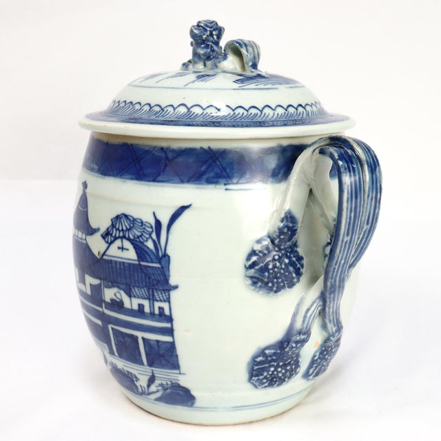 Late 19th Century Antique Chinese Export Porcelain Canton Pattern Cider Jug With Lid For Sale - Image 5 of 18