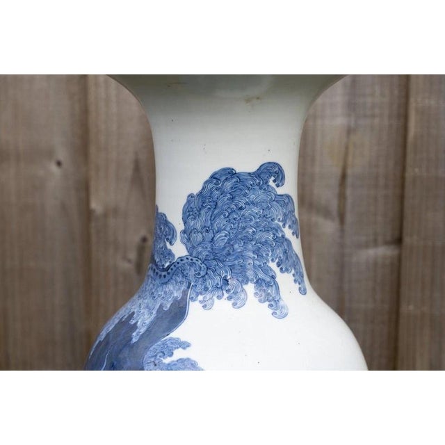Large Antique 19th Century Qing Chinese Blue & White Foo Dog Porcelain Vase For Sale - Image 17 of 18
