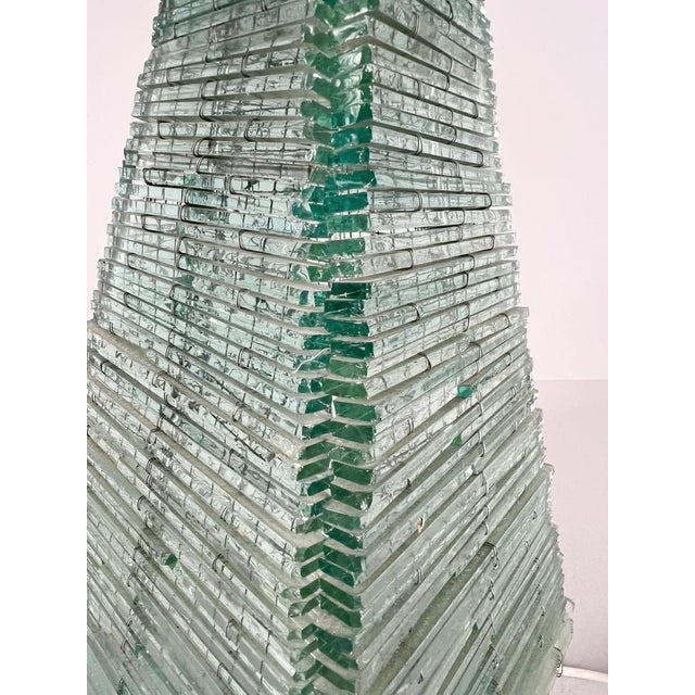 Sculptural Pyramid Table Lamp in Glass, France, 1970s For Sale - Image 13 of 18