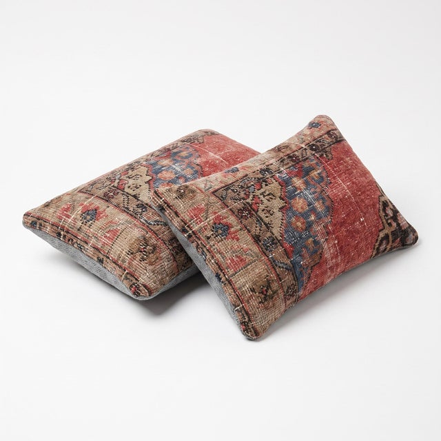 Mid-Century Modern Turkish Wool Lumbar Rug Pillow Cover 16'' X 23'' - Set of Two For Sale - Image 3 of 4