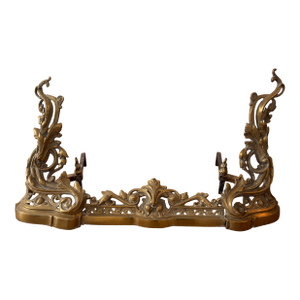 Antique Early Twentieth Century Louis XV Ornate Rococo Style Heavy Brass Small Scale Five Piece Andirons, Fender and Chenets With Flame Finials