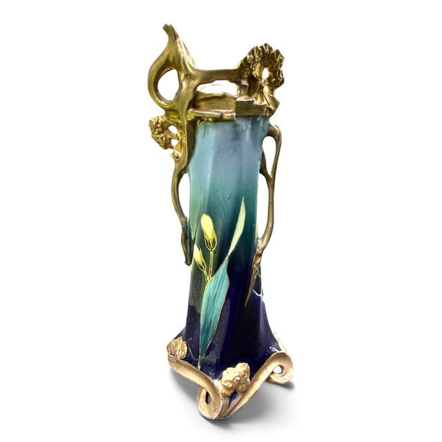 An exceptional and highly stylized Art Nouveau (Jugendstil) porcelain vase, manufactured circa 1900 by the Karlsbader...