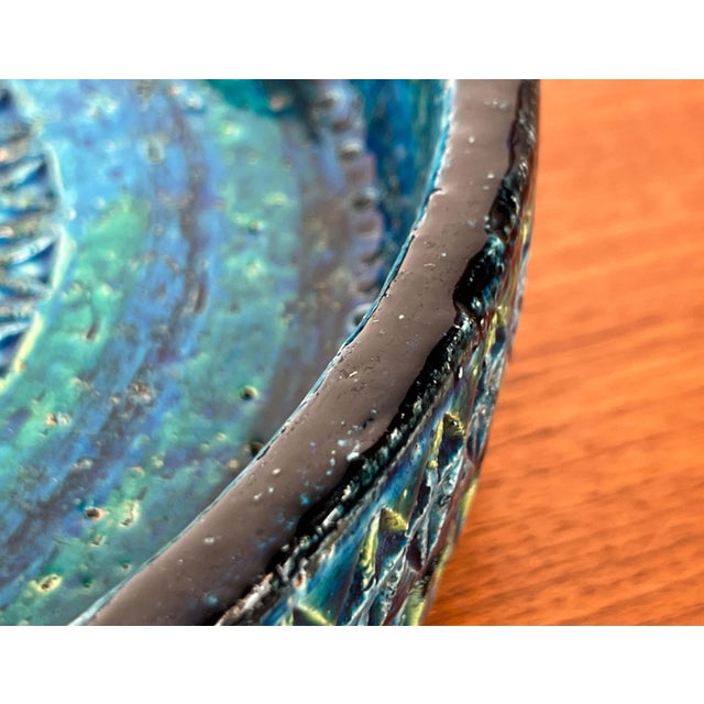 Large Mid-Century Modern Rimini Blu Pottery Bowl by Aldo Londi for Bitossi, Italy, 1960s For Sale - Image 6 of 18
