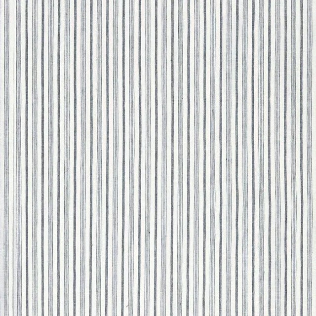 Crisp and easy, this striped linen sheer sets a relaxed and elegant tone. Subtle variations are part of its inherent...